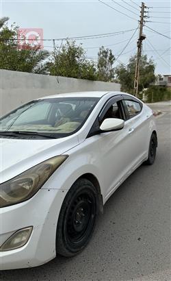 هیۆندای ئەلەنترا